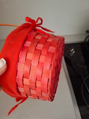 Wicker basket like new, diameter 17cm