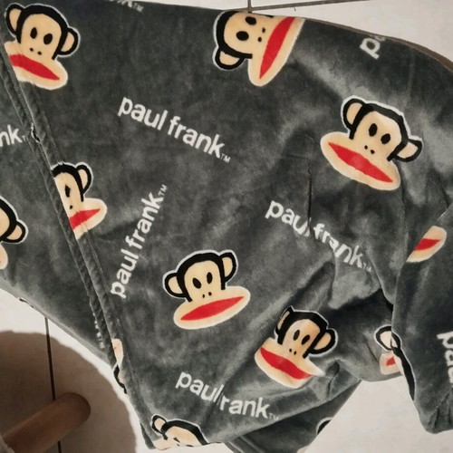 Paul Frank single blanket like new, soft