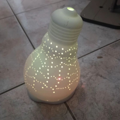 Ceramic color-changing table lamp like new