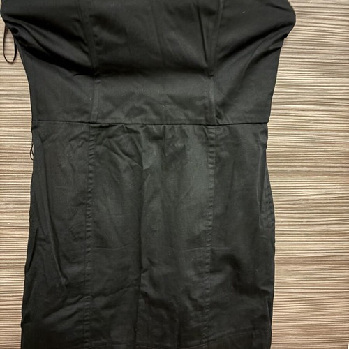 H&M black dress used, label size incorrect