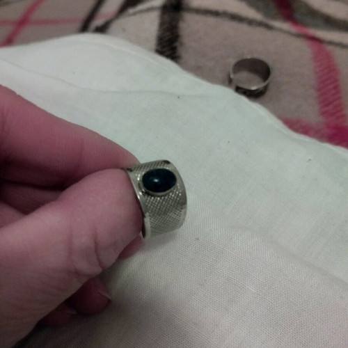 Vintage ring silver color with blue stone new, adjustable size
