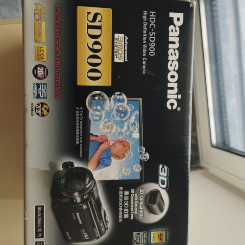 Panasonic HDC SD900 video camera like new