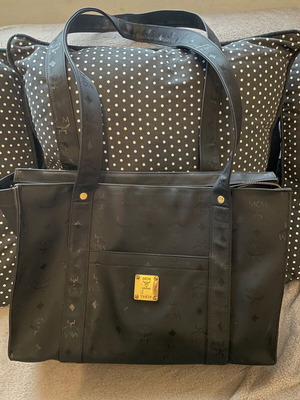 MCM shoulder bag used, black, 40x23