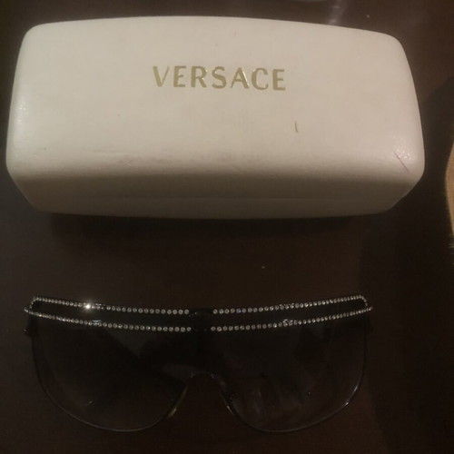 Versace sunglasses like new, black
