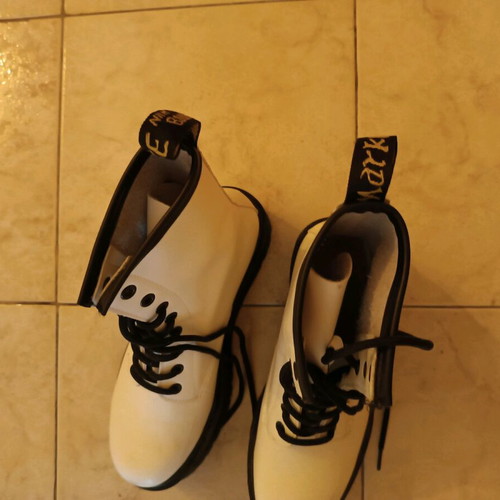 Mark Milan women's boots white size 38 new unworn