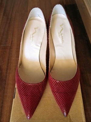 Γόβες μπορντώ από οικολογικό δέρμα σαν καινούργιες με τακούνι 9,5 εκ.