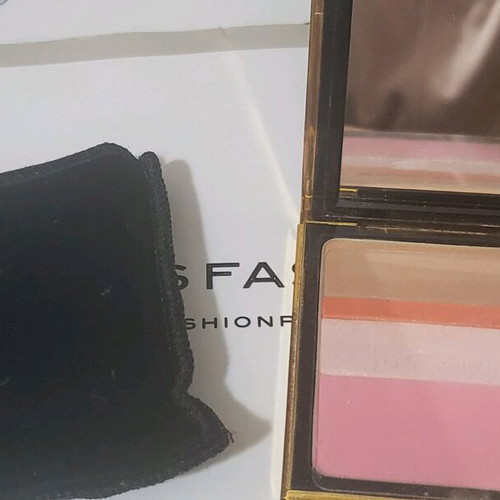 YSL powder like new, authentic