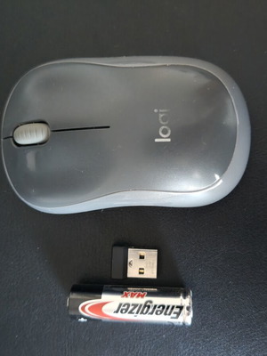 Logitech M185 Wireless Mouse Gray like new
