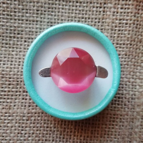 Steel solitaire ring with pink zircon color like new