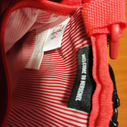 Herschel shoulder bag like new, black
