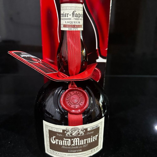 Grand Marnier Cordon Rouge 1998 like new, collectible 0.7L bottle