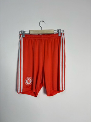 Chelsea shorts like new, size S, GK kit