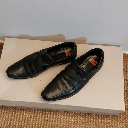 Boos men's classic leather shoes black, like new, size 43