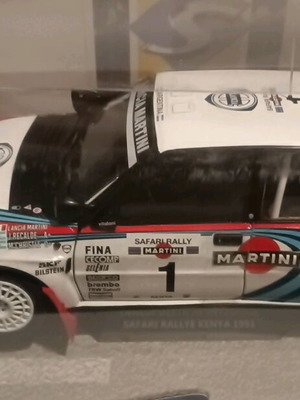 Lancia Delta HF Integrale Rally Safari 1991 1/18 Καινούργιο με ανοιγόμενες πόρτες