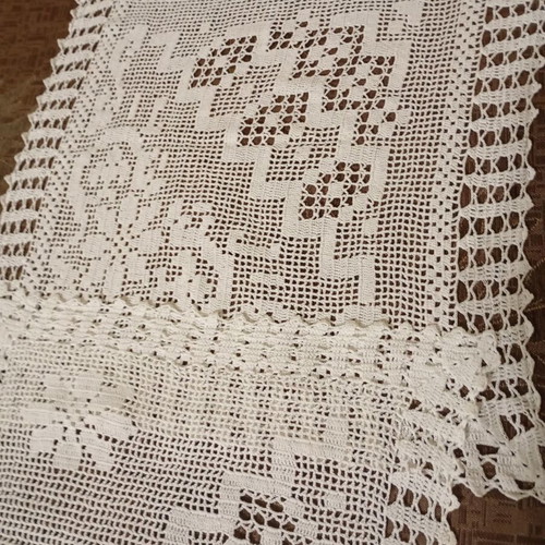 Set of 2 handmade doilies like new