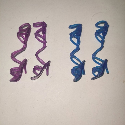 Barbie and the Diamond Castle Muse Shoes like new, pack
