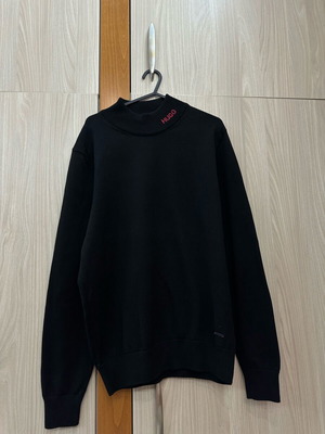 Hugo Boss long sleeve black blouse medium like new