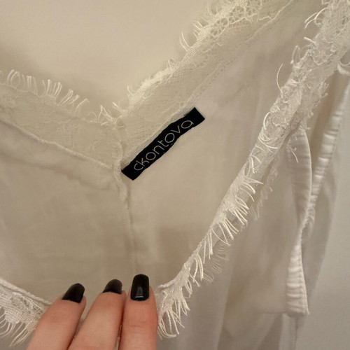 Ckontova lingerie top like new, white with lace