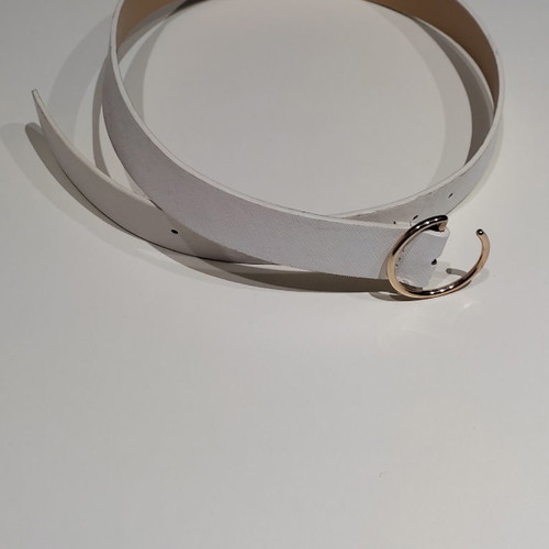 White belt used in excellent condition