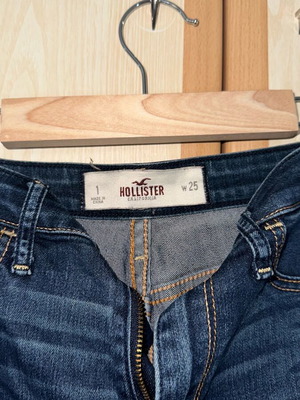 Τζιν Hollister ψηλομέσο, σαν καινούργιο, μέγεθος S 36 8, μπλε