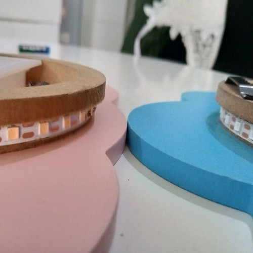Cloud lights like new, set of 2 with LED battery string