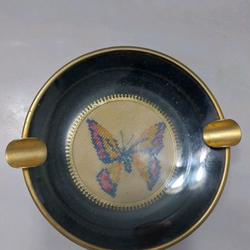 Ashtray with handmade embroidery used