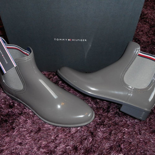 Tommy Hilfiger gray glossy rubber boots new, size 42, waterproof