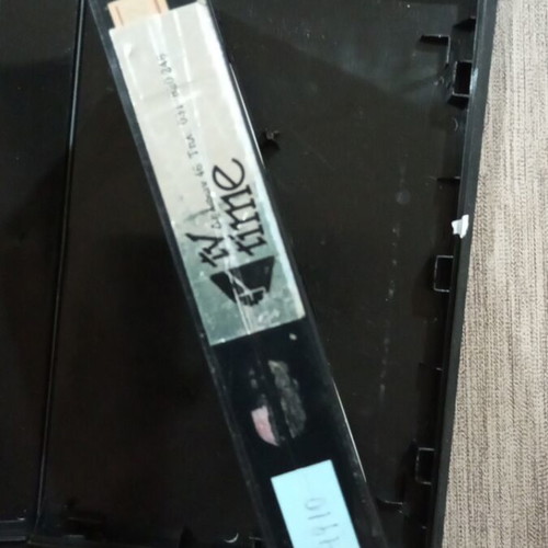 The Life and Times of Judge Roy Bean VHS used, adventure, Greek subtitles