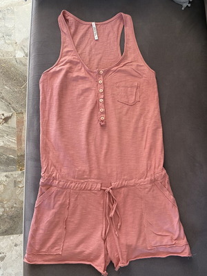 Pink Woman coral shorts jumpsuit like new, size S