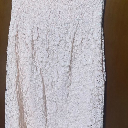 Lace dress pink like new, size M