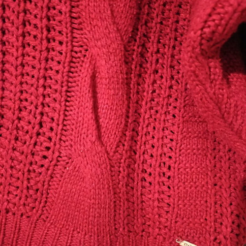 Doca knitted sweater like new, burgundy with bow