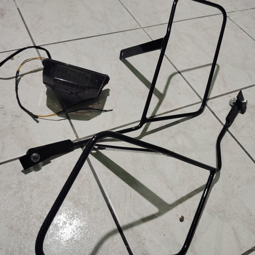 Side racks for Fazer 600 FZ6 S2 like new, electrostatic paint