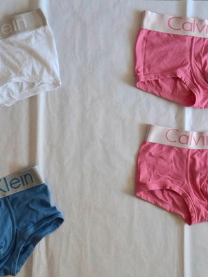 Calvin Klein ανδρικά μποξεράκια καινούργια, σετ 4 τεμαχίων, μέγεθος M, μπλε και ροζ