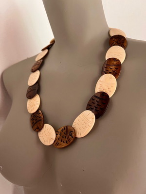 Camel bone necklace carved fish shape new, length 65 cm