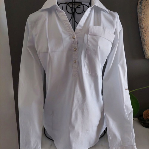 Zara women's white fitted shirt small like new