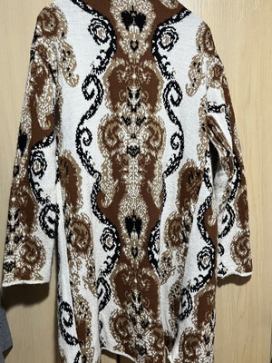 Jacket with unique pattern like new