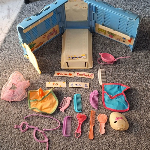 Small Pony Beauty Salon and Accessories used, set