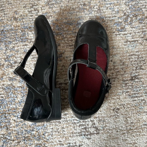 Clarks Ballerina Shoes Size 28 Used Black Patent Leather With Low Heel