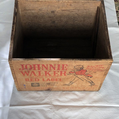 Johnnie Walker Red Label wooden box used, collectible