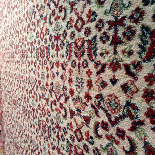 Biocarpets rug 2.50x3.00 new, ecru with repeating pattern
