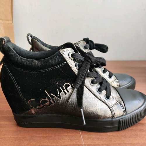 Calvin Klein Jeans sneakers used platform bronze with black velvet, size 37