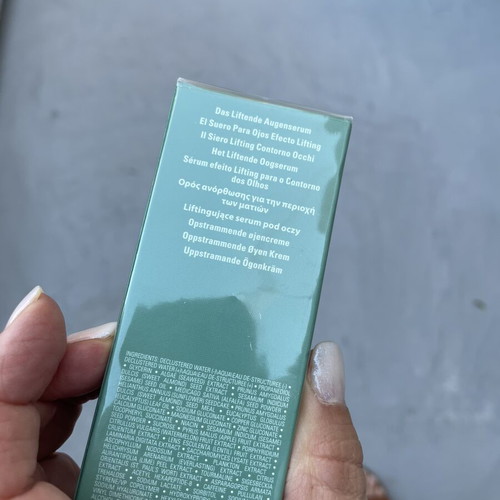 La Mer The Lifting Eye Serum new