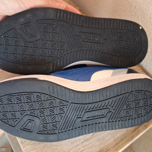 Puma sneakers kids size 35 like new