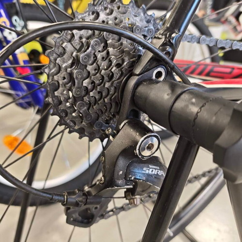Specialized Allez Sport road bike like new, 700c, Ultegra brakes