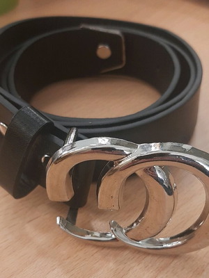 Leather-type belt new, black with silver buckle