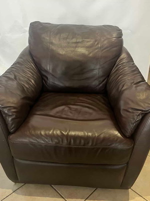 Brown leather armchair used 90x103x94 cm