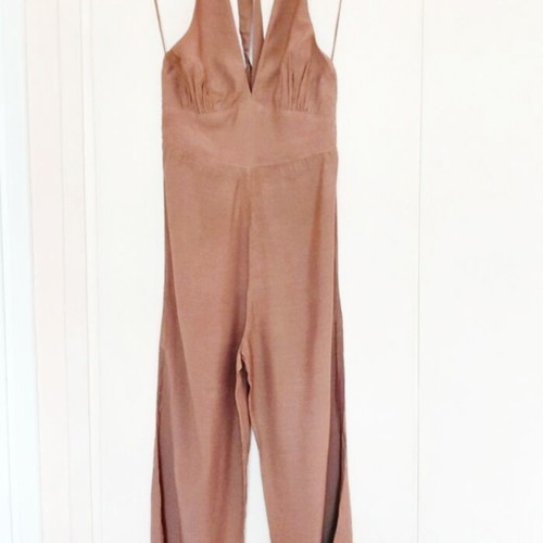 Lynne elegant jumpsuit size M, like new, beige