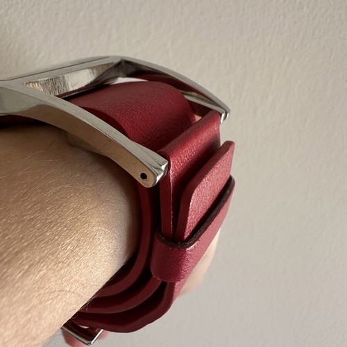 D&G vintage wristwatch red leather strap like new