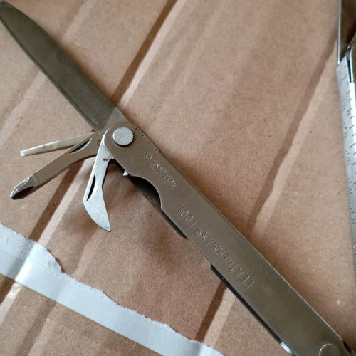 Leatherman Pocket Survival Multi Tool like new, made in USA 1998