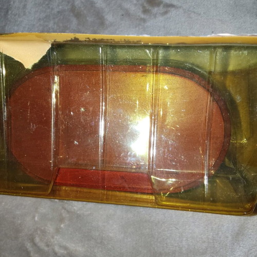 Miniature dollhouse table like new